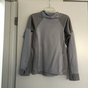 Women’s North Face Pullover. Excellent condition